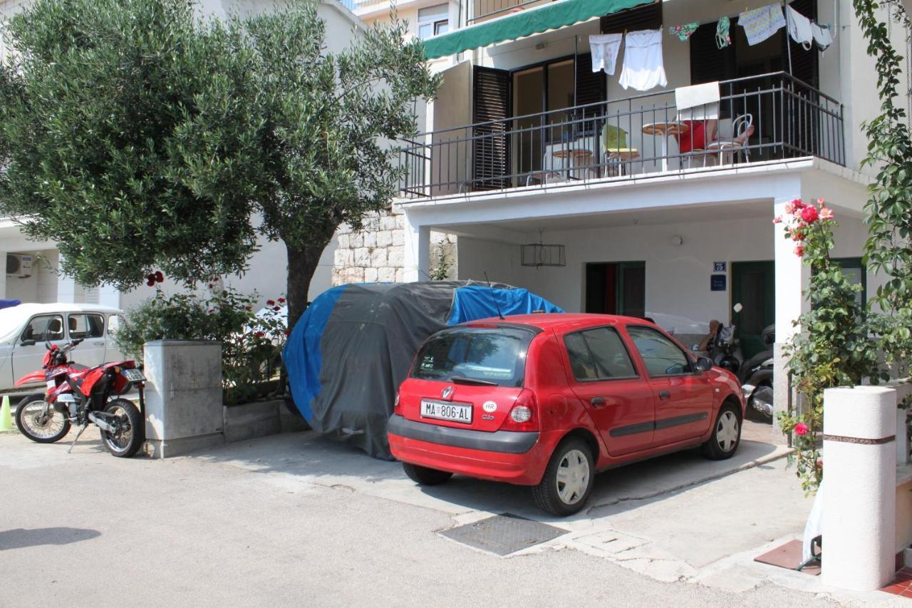 Apartments By The Sea Podgora, Makarska - 6670 Екстер'єр фото